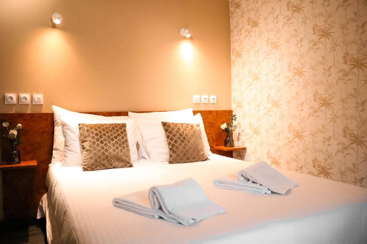 Maria Grazia Hotel Saint-Gatien-des-Bois Экстерьер фото