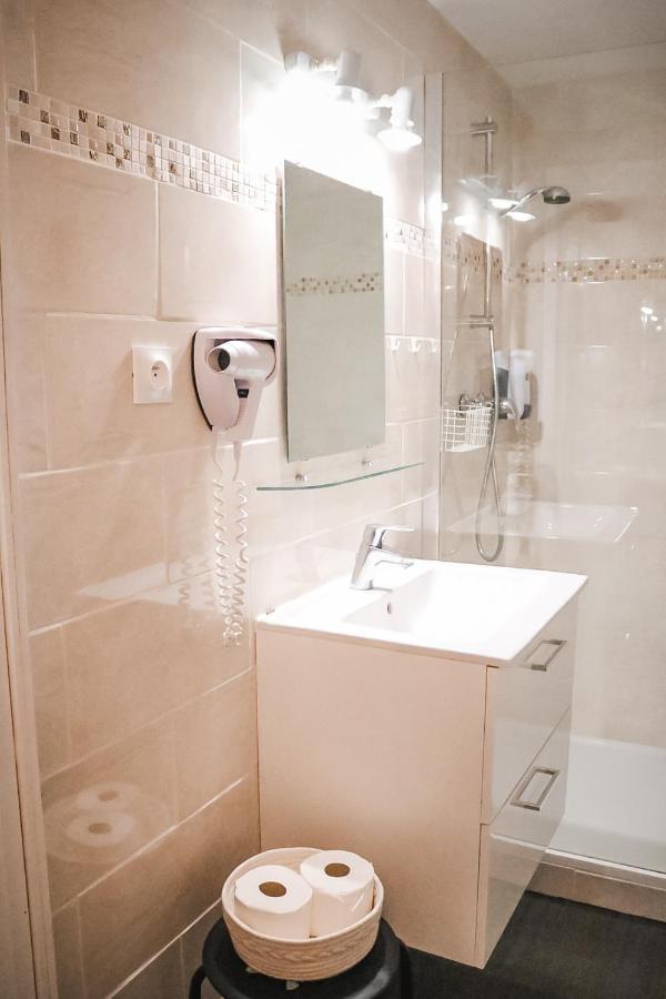 Maria Grazia Hotel Saint-Gatien-des-Bois Экстерьер фото